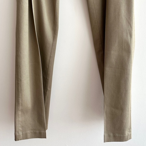 Haggar Clothing Premium No Iron Khaki, Flat Front Straight Fit, 34W x 34L - Picture 4 of 16